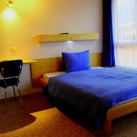 Alpha Hotel 3*